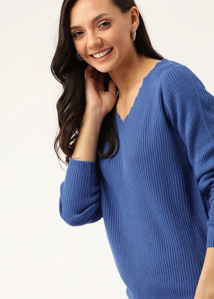 Blue V-Neck Ribbed Knit Top