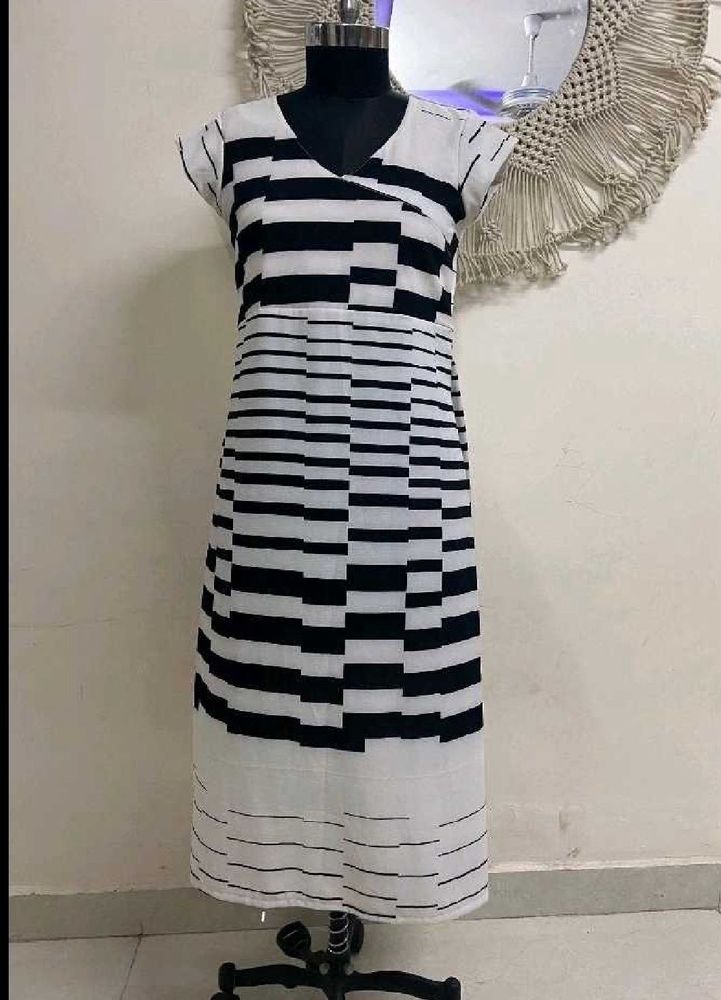 Monochrome Textured Striped Dress