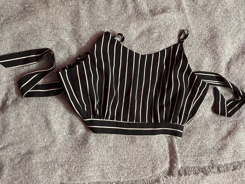 stripped sleeveless top