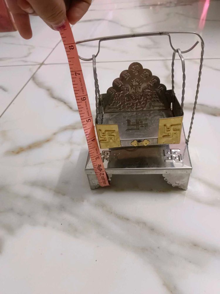 Laddu Gopal jhula
