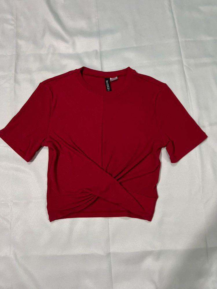 H&amp;M Criss Cross Crop Top