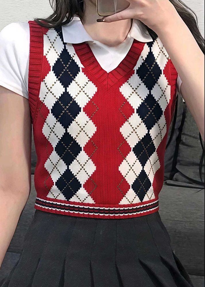 New with tag Korean Argyle Knit Vest Sweater