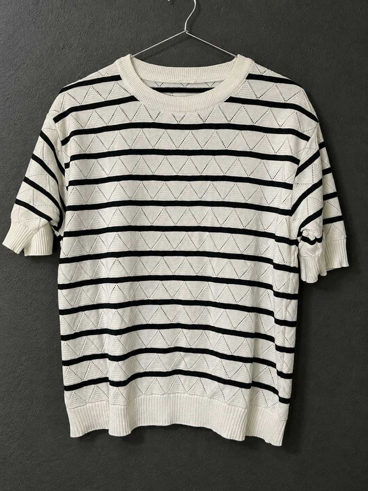 Chic Striped Knit Top