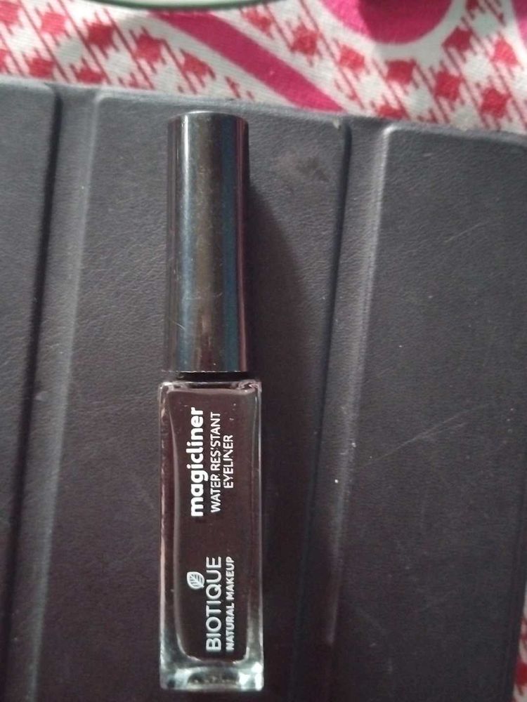 Biotique Magiclina Water Resistant Eyeliner