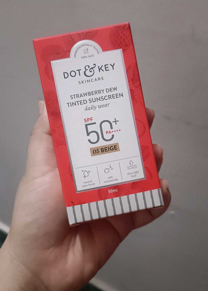 Dot &amp; Key Strawberry Dew Tinted Sunscreen SPF 50+