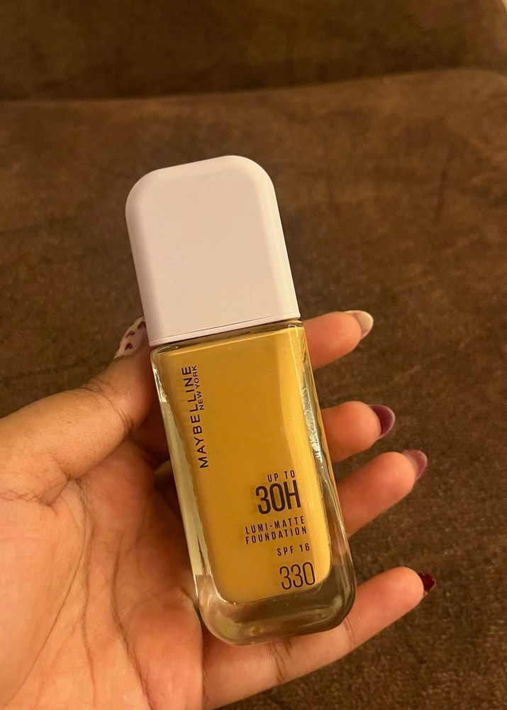 Maybelline Lumi-Matte Foundation