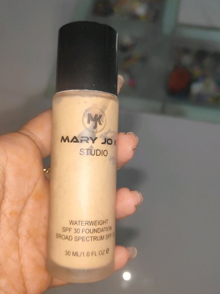 Mary Jo K Studio Finish Dewy Foundation