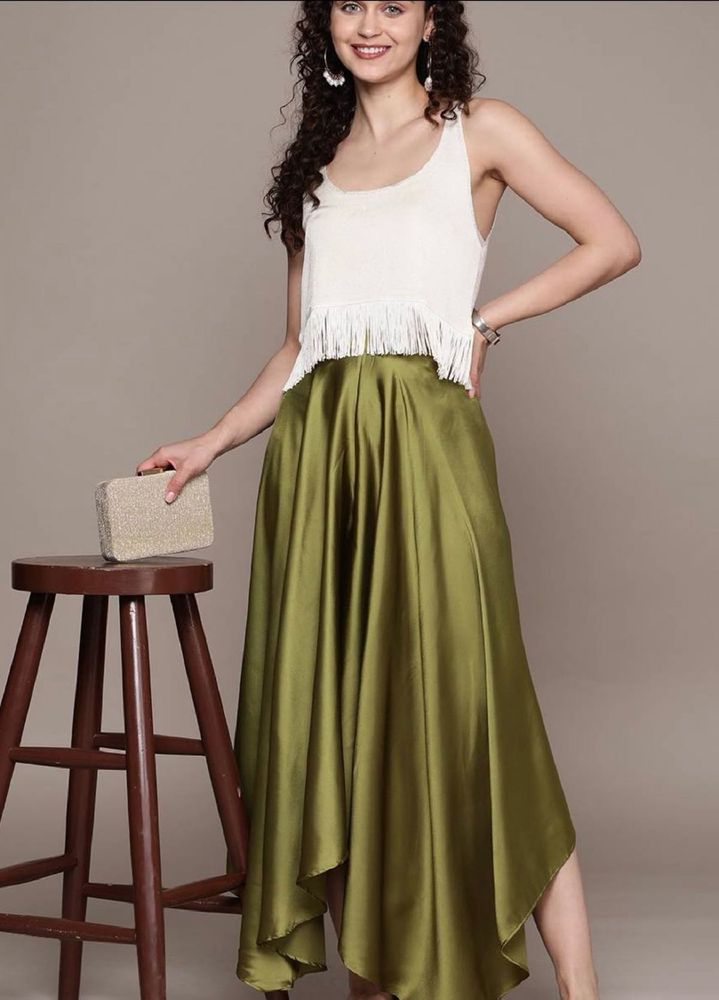 🍃Brand New⭐️Olive Green Flowy Palazzo/skirt