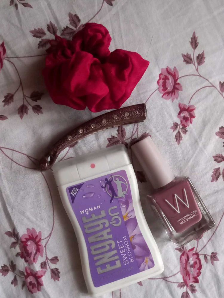 Hair Scrunchie, mini mist &amp; Nail Polish Set