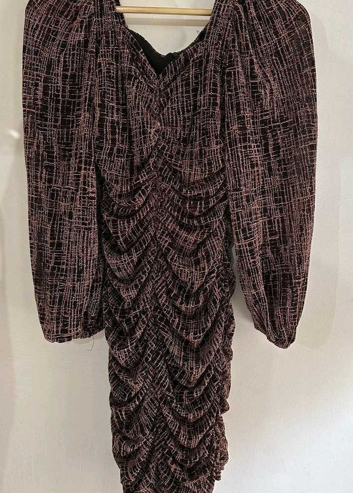 Chic Ruched Long Sleeve Dress