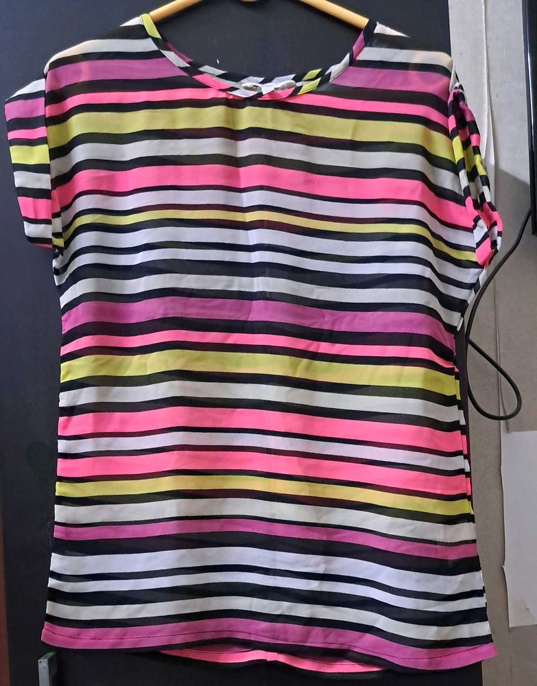 Candie's BY Lifestyle Multicolor Top