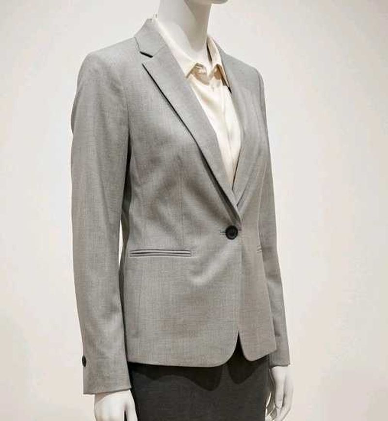 H&amp;M Women’s Light Grey Blazer | Size