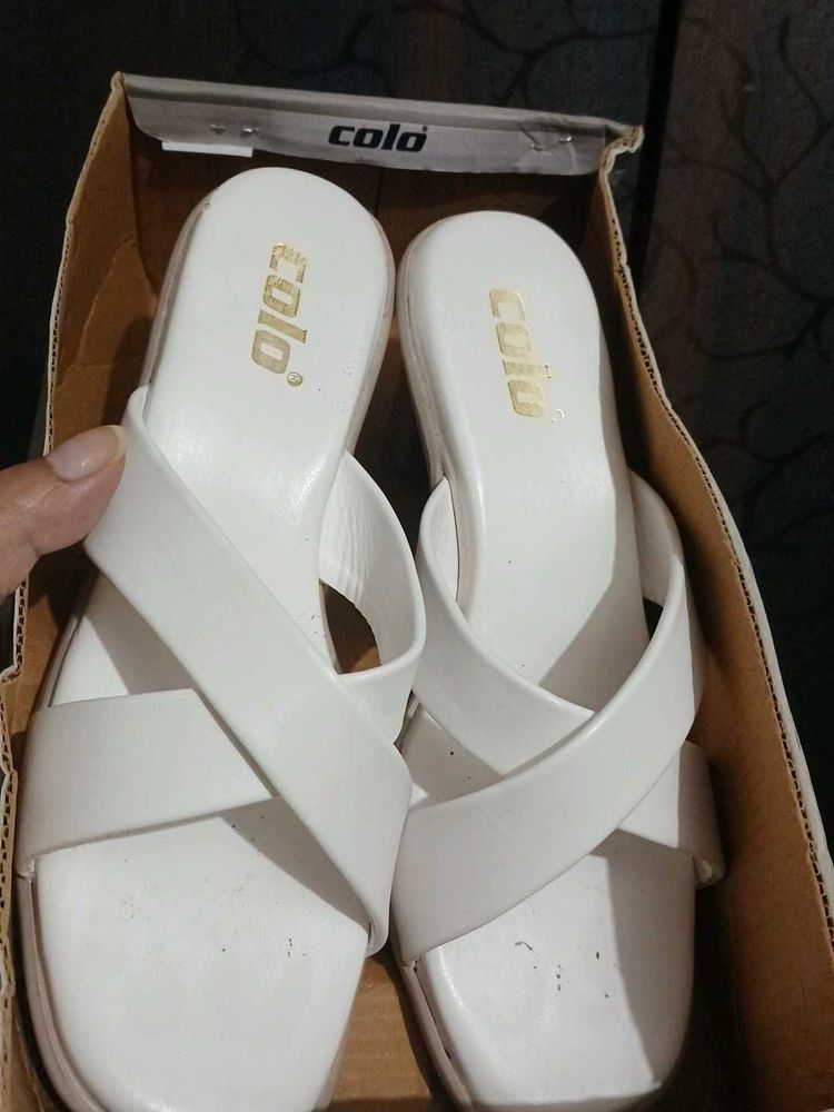White Colo Flat Sandals