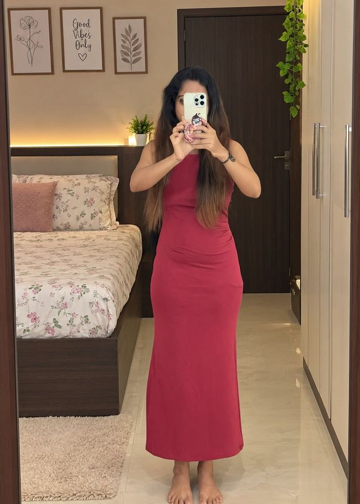Elegant Maroon Maxi Dress