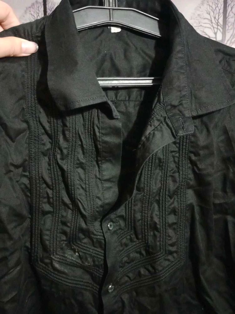 Men's Black Pleated Dress Shirt