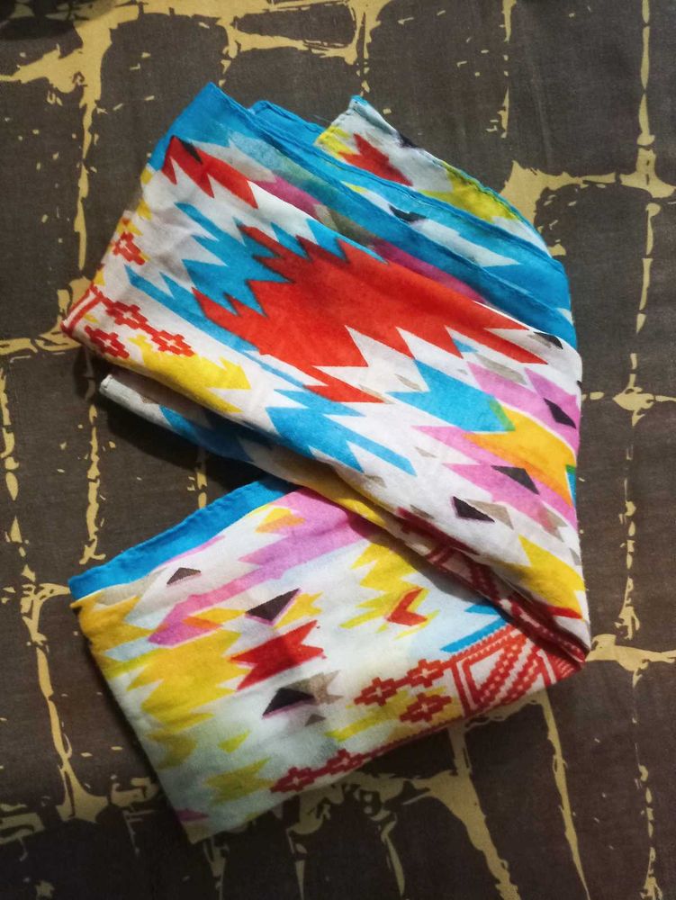 Vibrant Geometric Print Scarf/Casual Dupatta