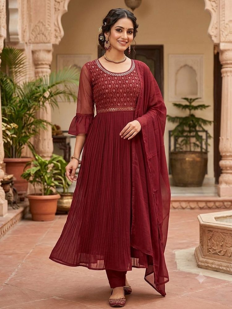Elegant Maroon Kurta Set with Sequins