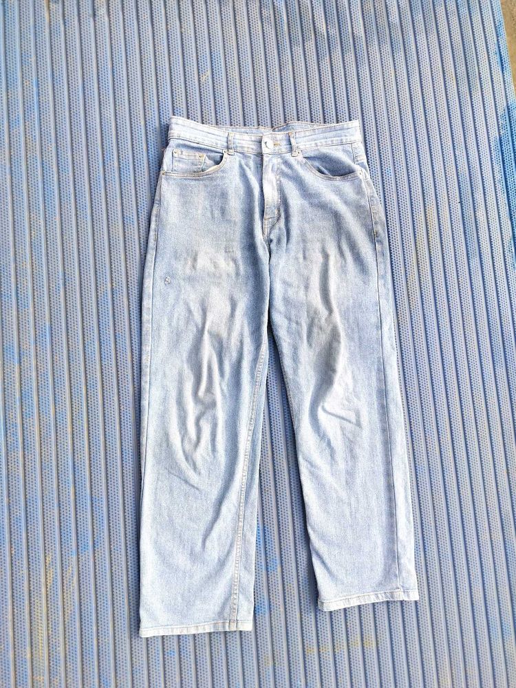 🧬 Light Wash Denim Jeans