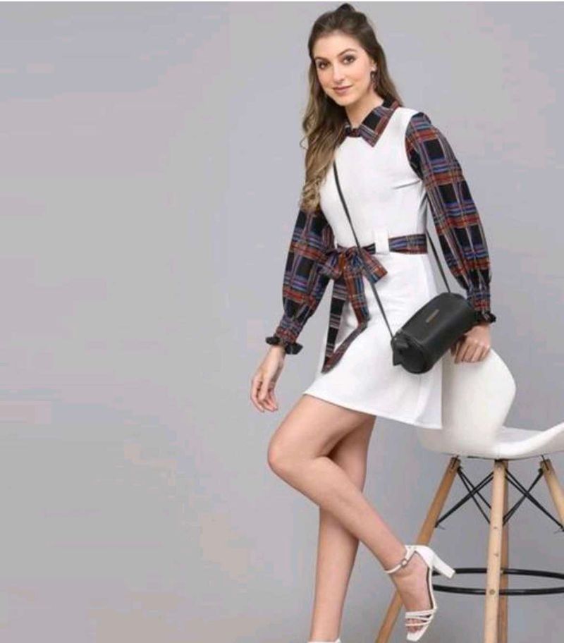 Chic White Dress with Plaid Sleeves