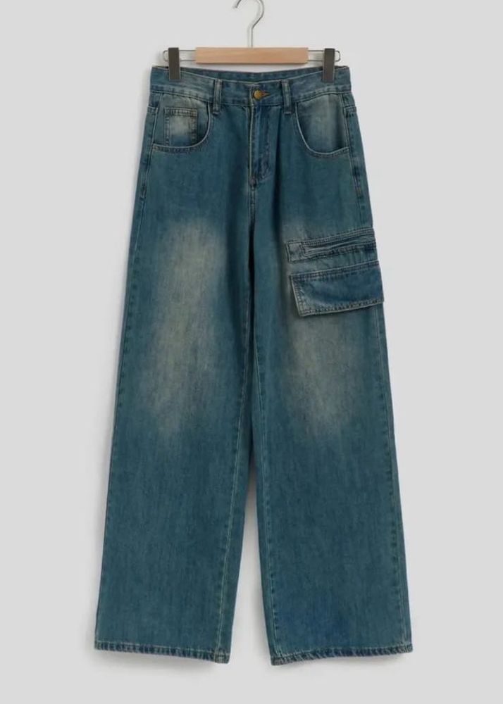 Wide Leg Cargo Jeans