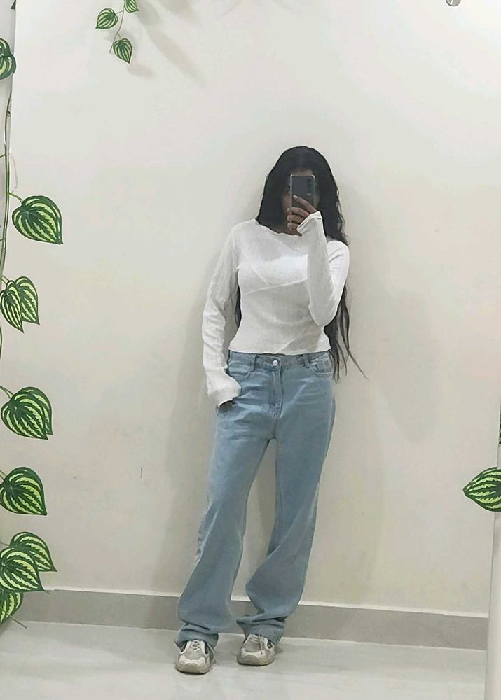 White Ribbed Knit Long Sleeve Crop Top
