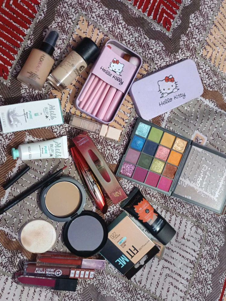 Makeup bundle