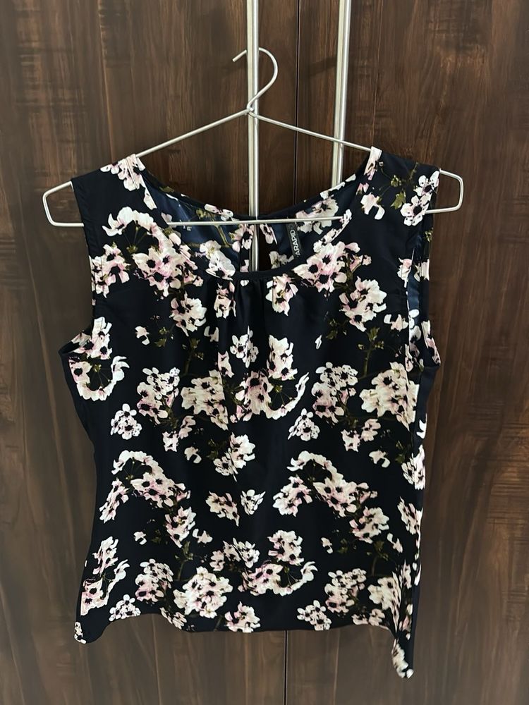 Chic Floral Sleeveless Top