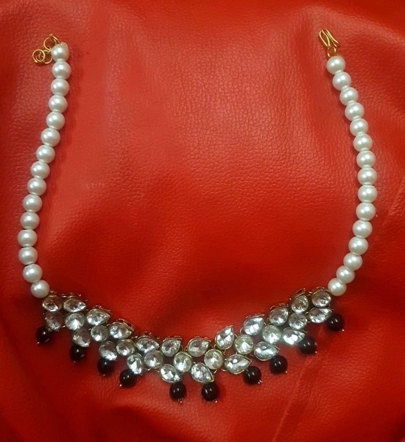 Imitation White Beads Kundan Jwellary