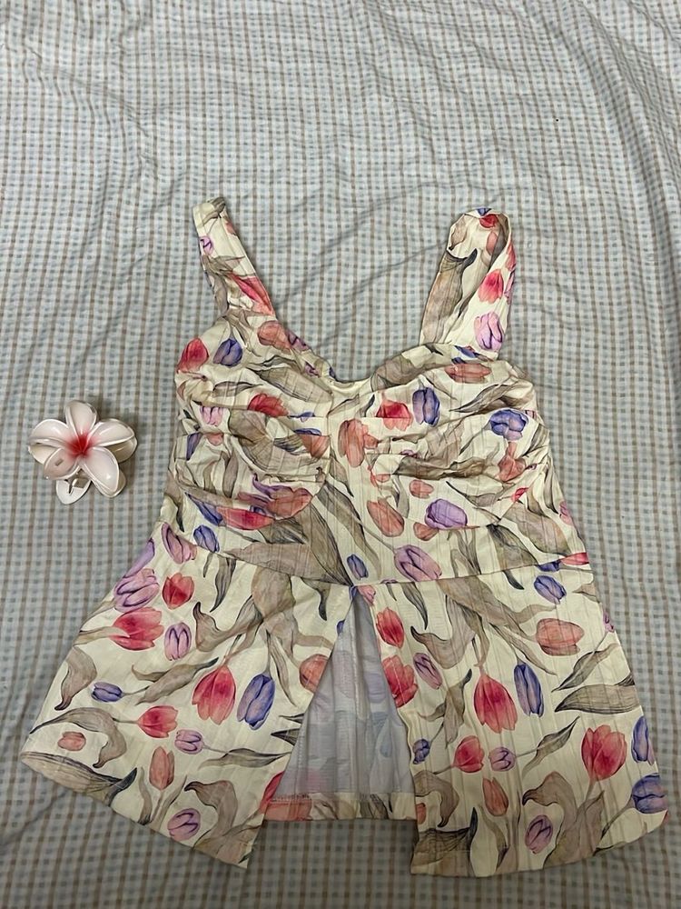 Floral Tulip Print Sleeveless Top