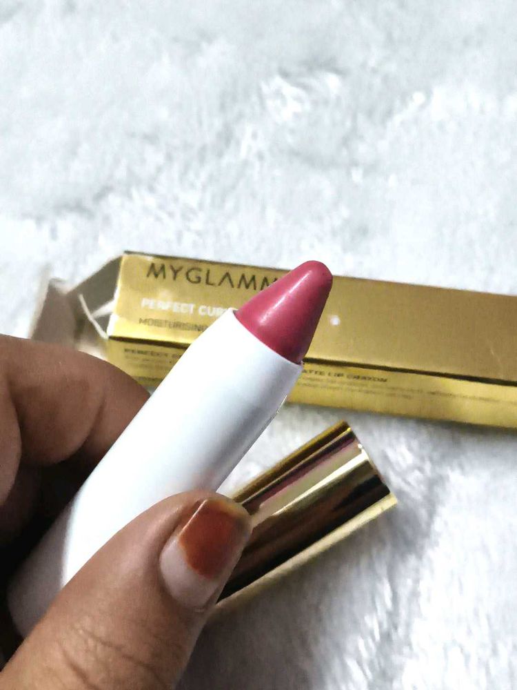 MyGlamm Perfect Curve Matte Lip Crayon