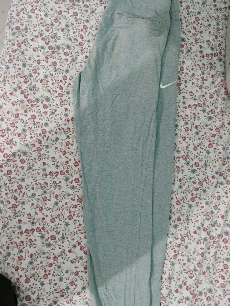 Nike Grey Sweatpants M size