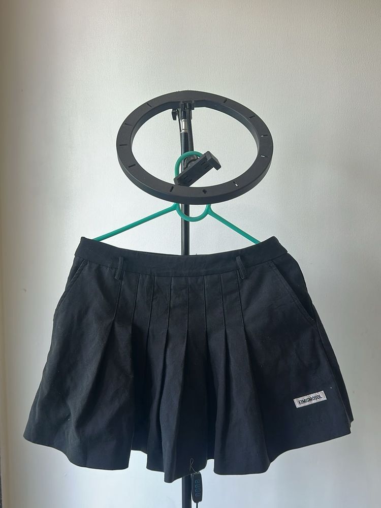 Black Pleated Mini Skirt