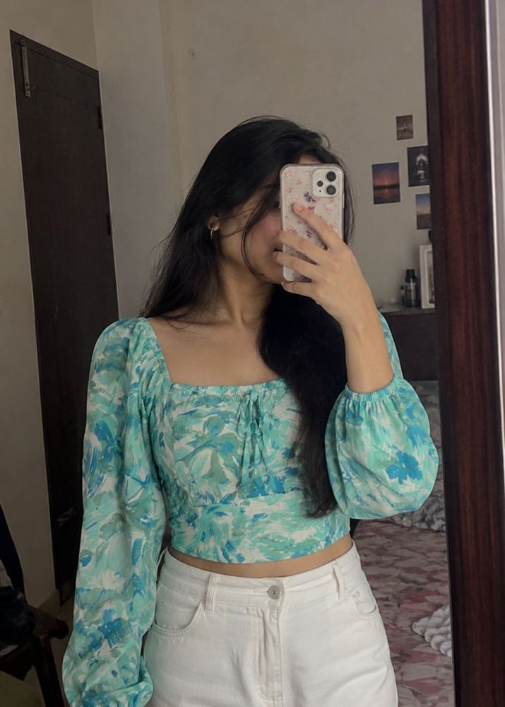 Floral Print Long Sleeve Crop Top