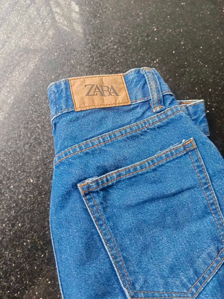 Zara Distressed Blue Jeans.