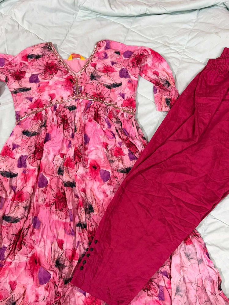 Beautiful Pink Floral Kurta Set