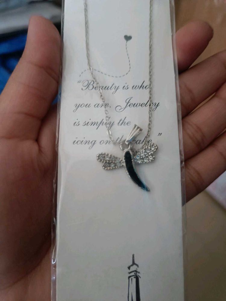 Elegant Dragonfly Pendant Necklace