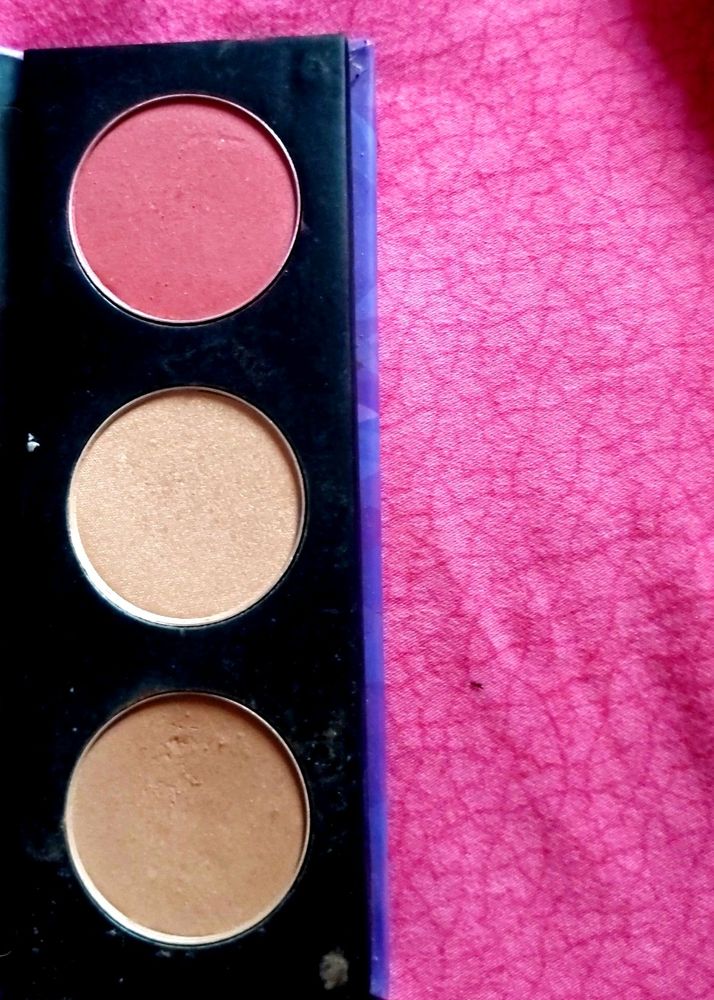 Sugar Blush,Highlighter&amp;Contour Pallette