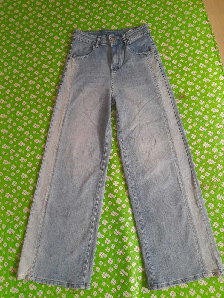 Light Wash Wide Leg Jeans