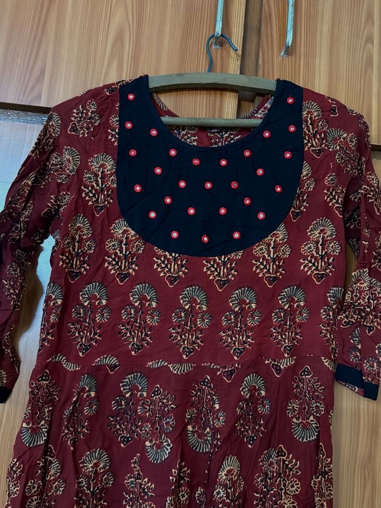 Maroon Ethnic Kurta with Mirror Work