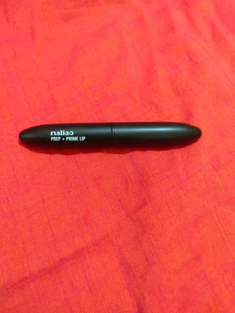 Lip primer