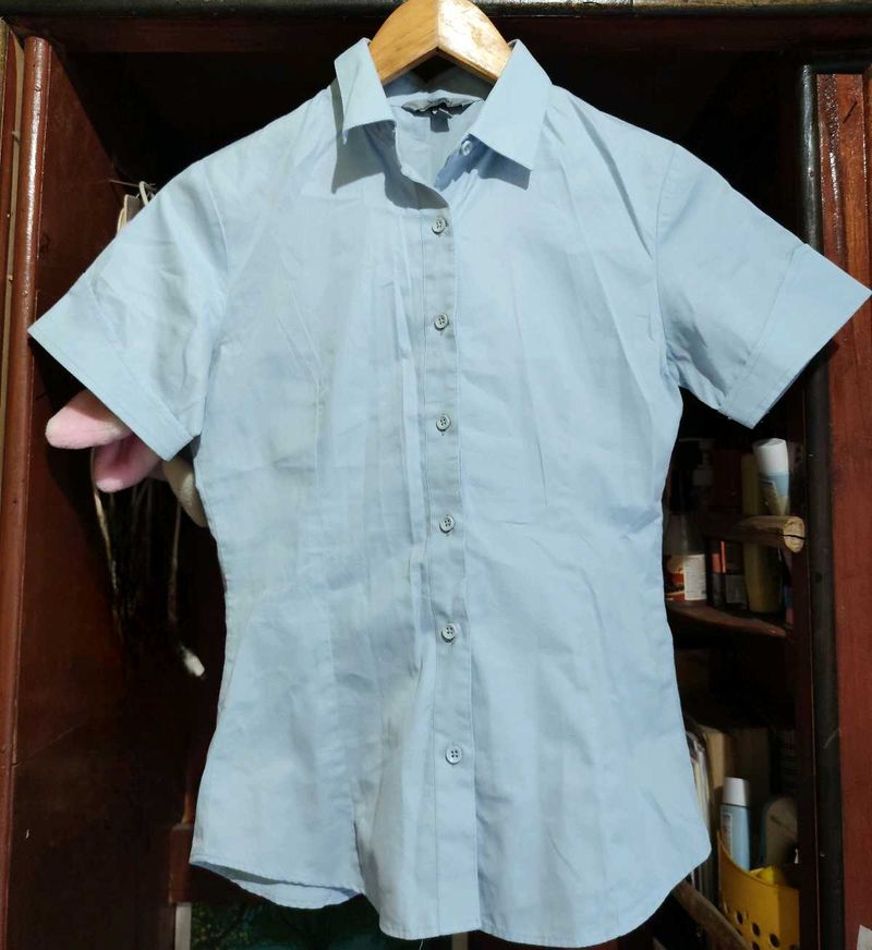 Light Blue Short Sleeve Button-Up Shirt