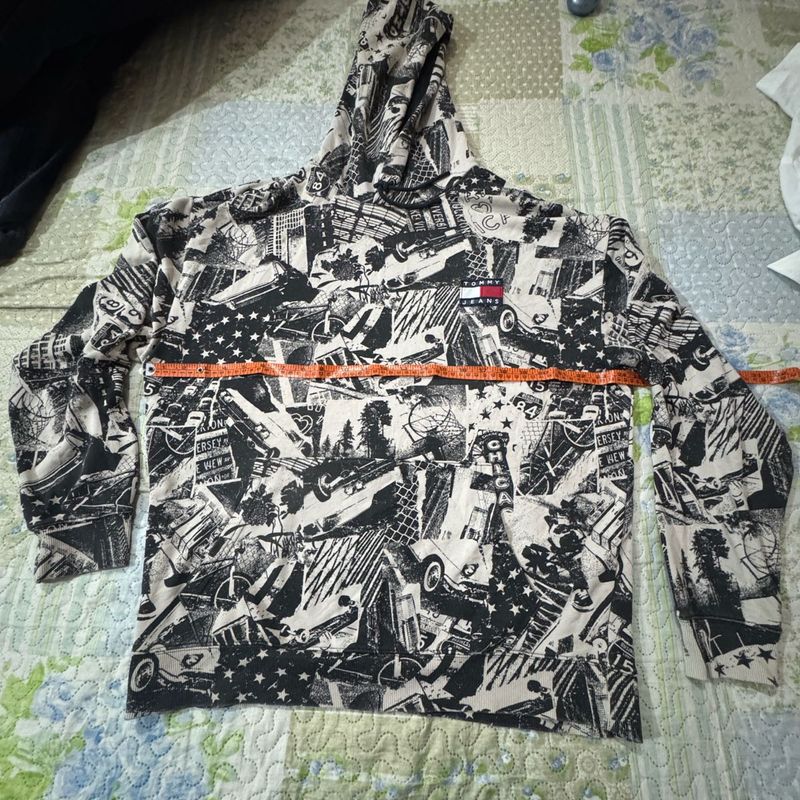 Tommy Jeans Graphic Hoodie