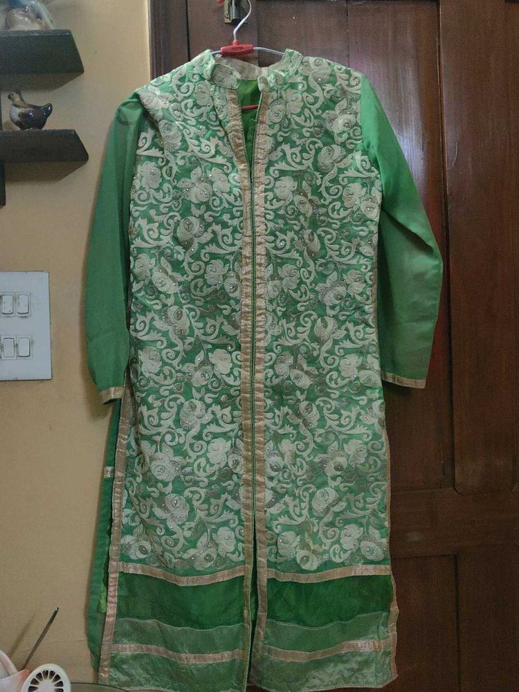 Green Embroidered Kurta