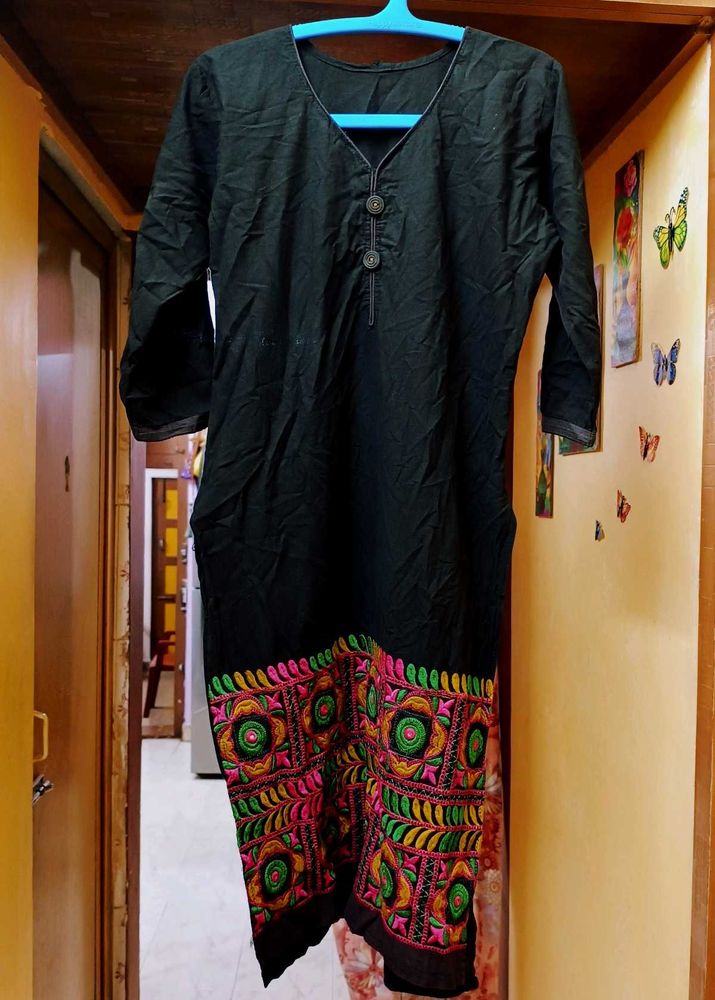 L Size Black Embroidery Kurti