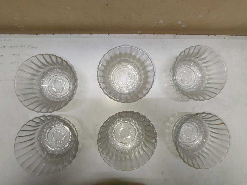 Set of 6 Glass Bowls