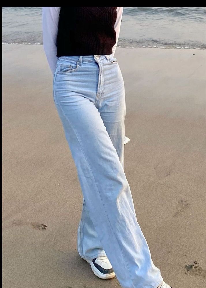 Light Wash Wide Leg Jeans