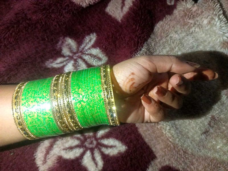 Green &amp; Gold Bangle Set
