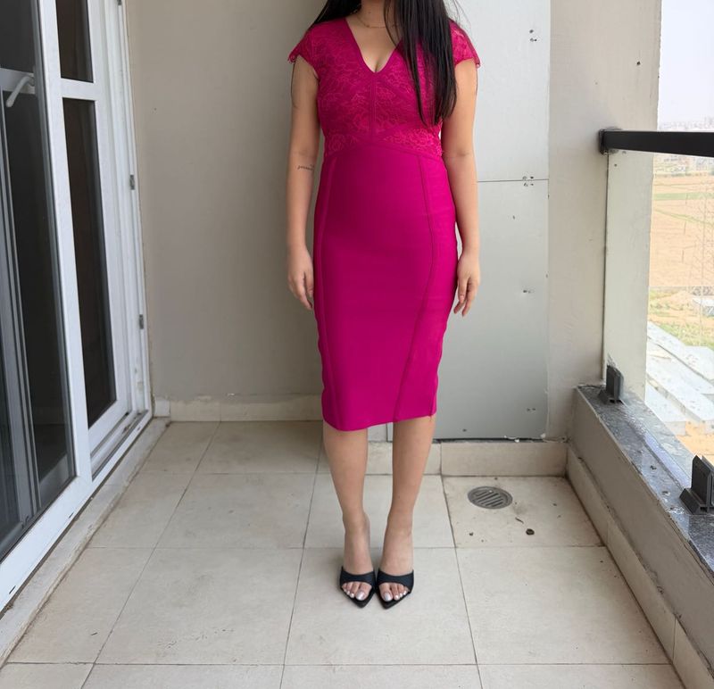 Elegant Pink Lace Dress