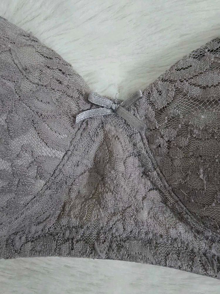 Zudio Lace Bralette with Bow Detail