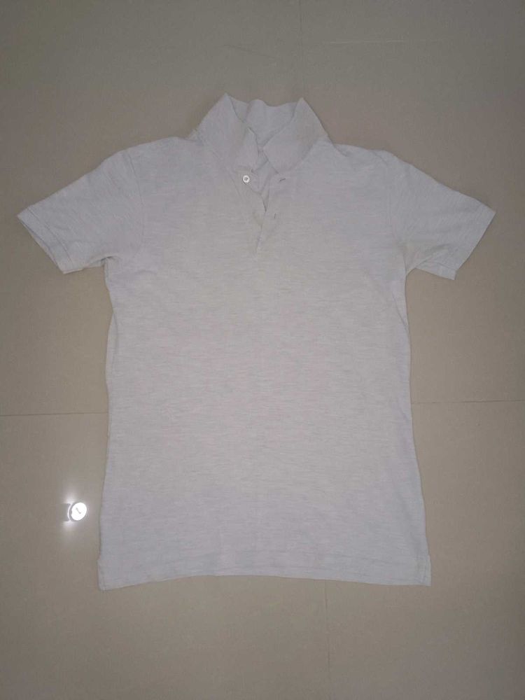 Classic White T- Shirt (S)size